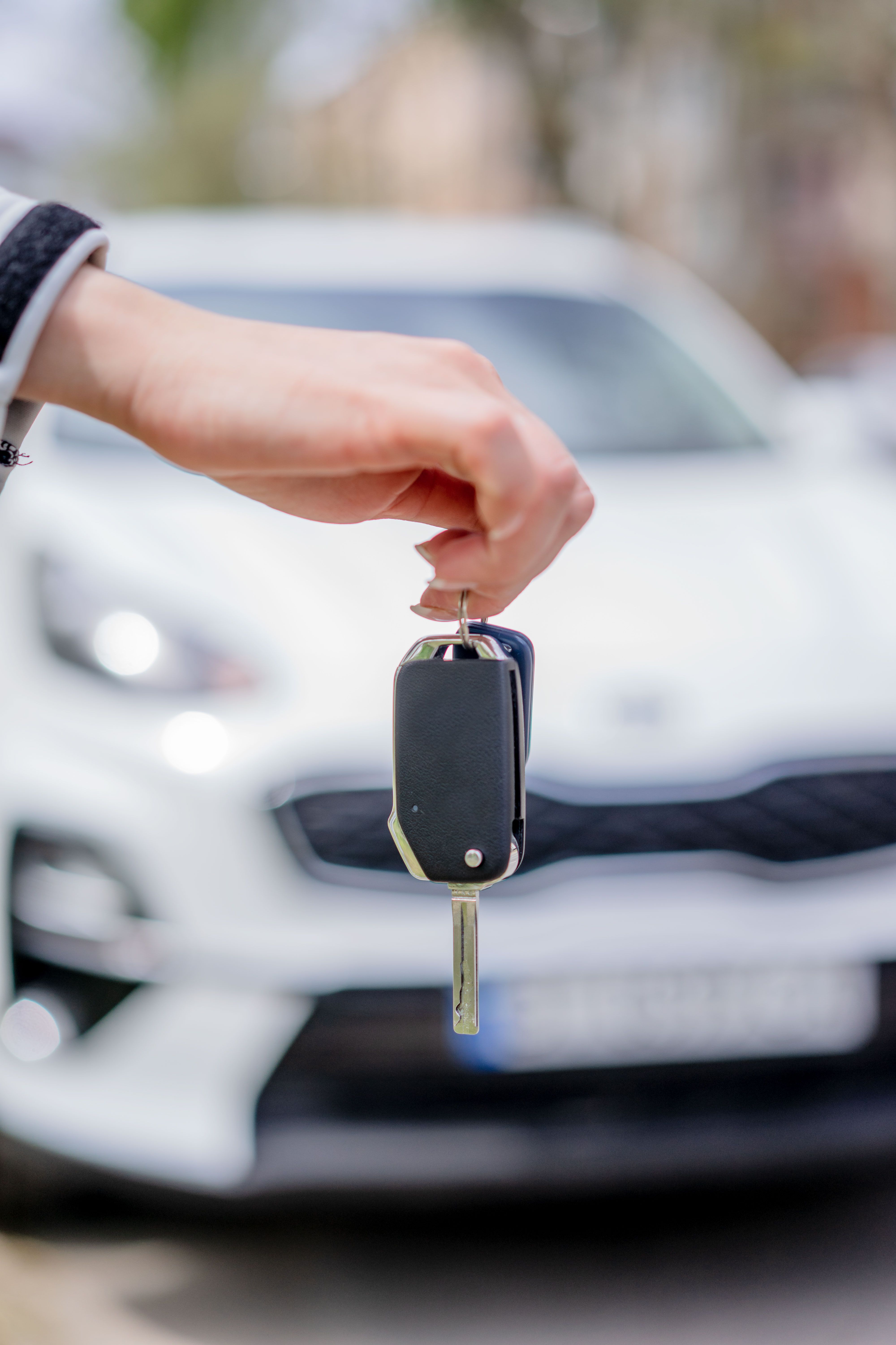 Leasing alebo autoúver – čo je výhodnejšie pri kúpe auta?