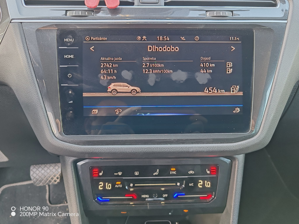 GTE plug in hybrid 180kW, DSG, matrix, webasto, ťažné