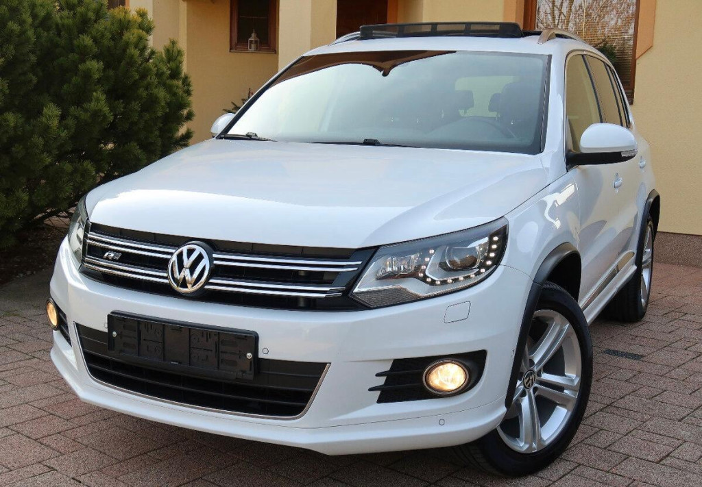 2,0 TDI R-line Ťažné 103kW Panoráma 