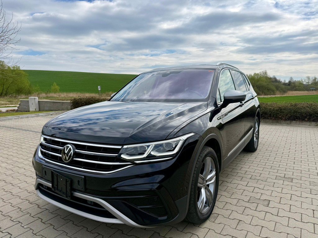 EVO 2.0 TDI 4Motion (4x4) DSG A/T, Virtual Cockpit, R19, Výhrev, IQ LED Matrix, ACC, Ťažné, TOP STAV!