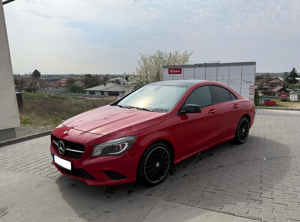 180b 7G A/T, Jupiter Red, R18, Výhrevm Bi-Xenón, SK Vozidlo!