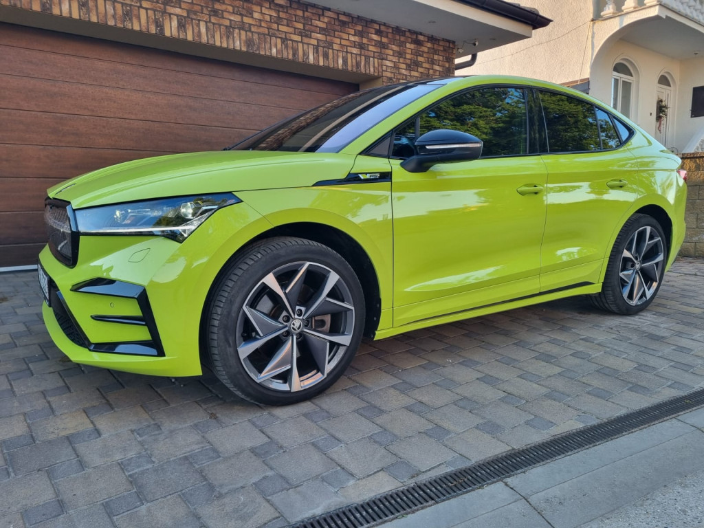 RS 299PS, 82kWh, A/T, Panoráma, Virtual Co., Canton, LED Matrix, 360° Camera, ACC, TOP STAV!