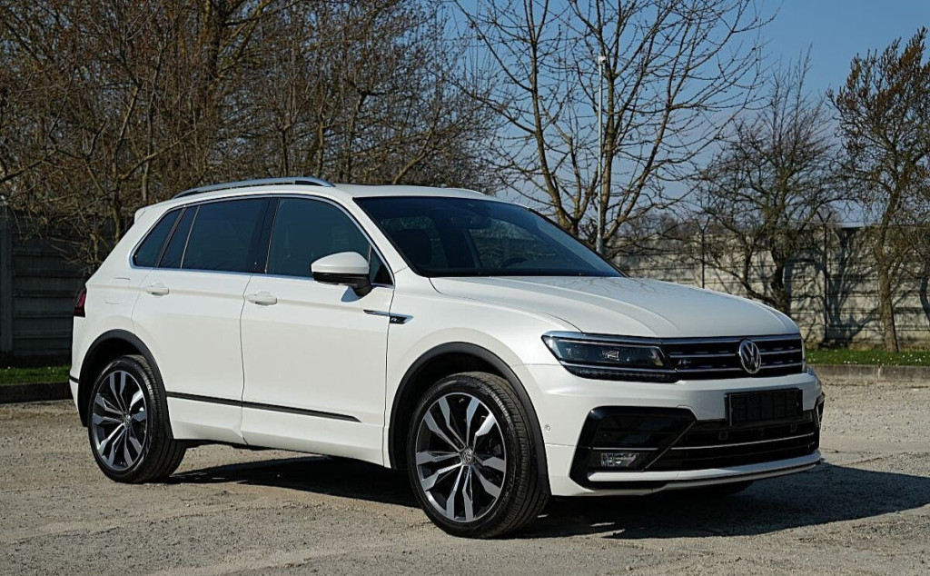 2,0 TDI R-line 176kW 4x4 92.052km Virtual Ťažné 360kamera 