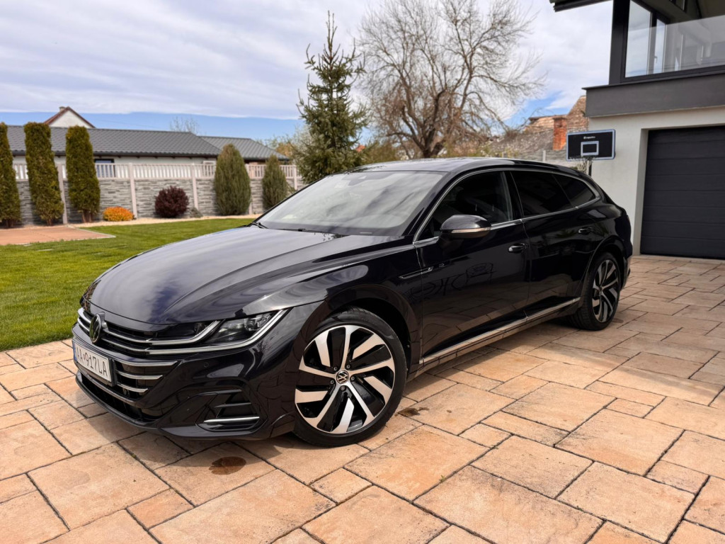 R- line, 2.0 TDi, 110 kW, 7st. DSG, Matrix IQ Light, Alcantara, Nádherné auto v super stave!!!