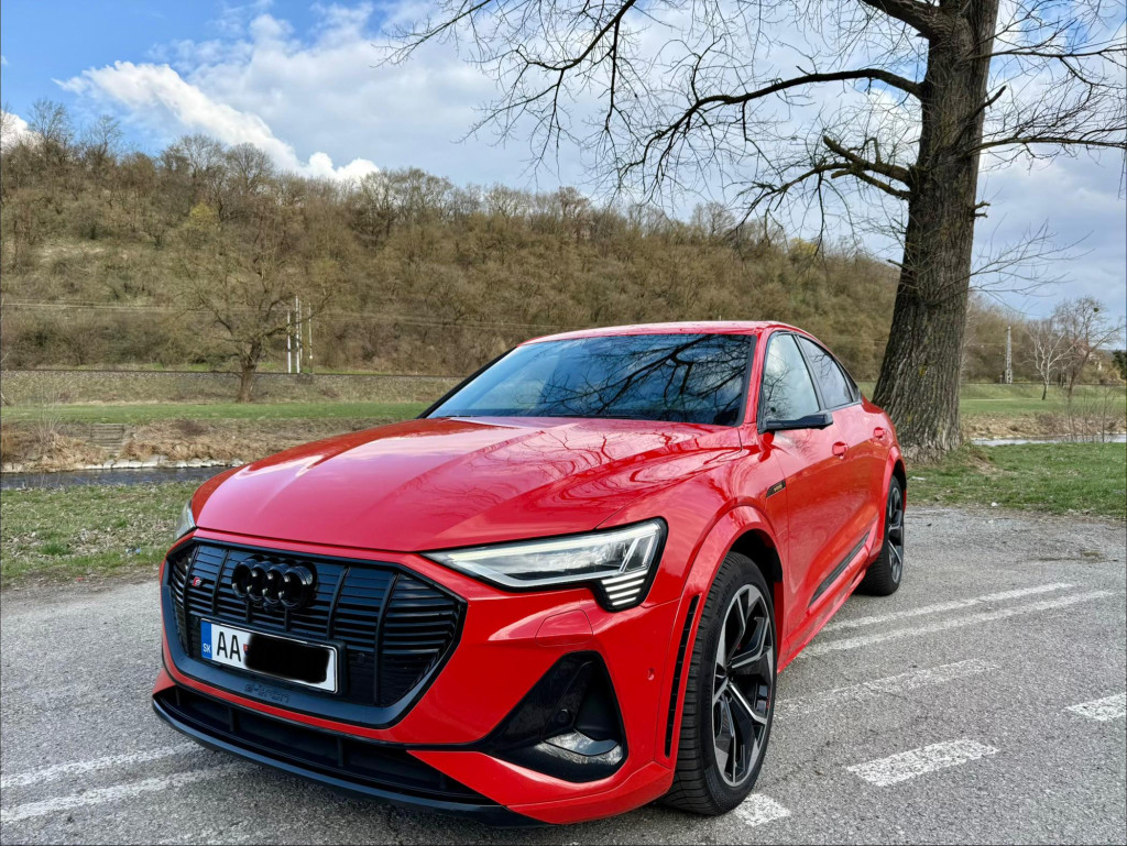 S Sportback Quattro 507PS, R21, HUD, Virtual Co., B&O, Nočné videnie, LED Matrix, 360° Cam, ACC