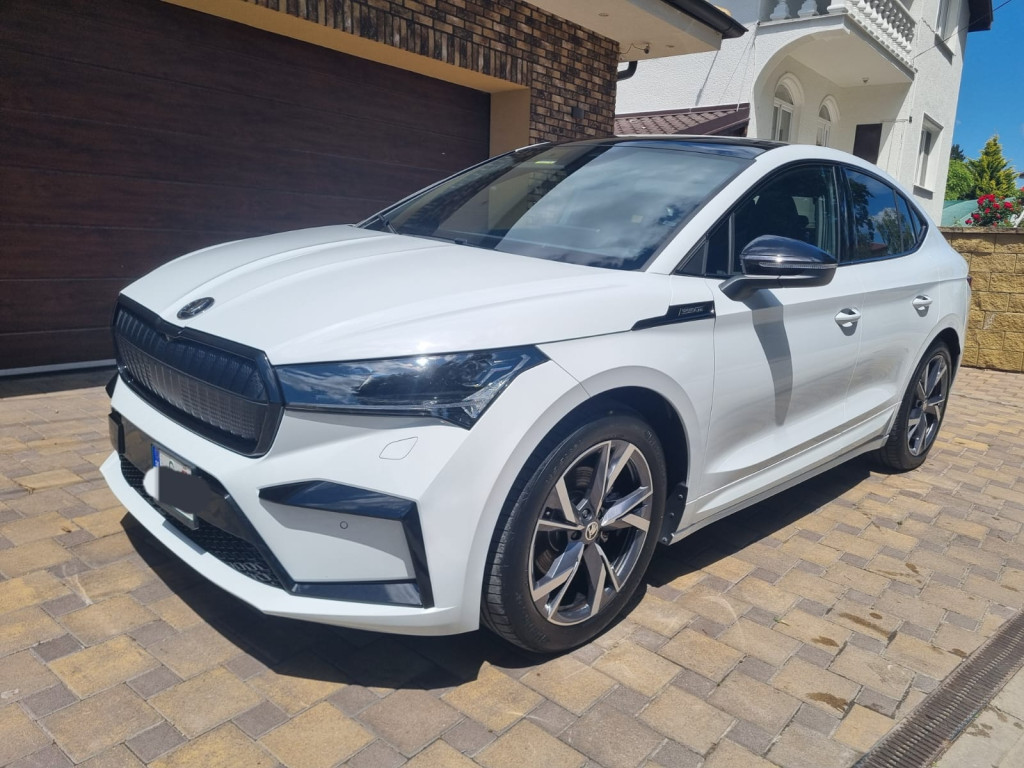 Sportline Coupé 80, 204PS, Panoráma, Virtual Co., R20, LED Matrix, ACC