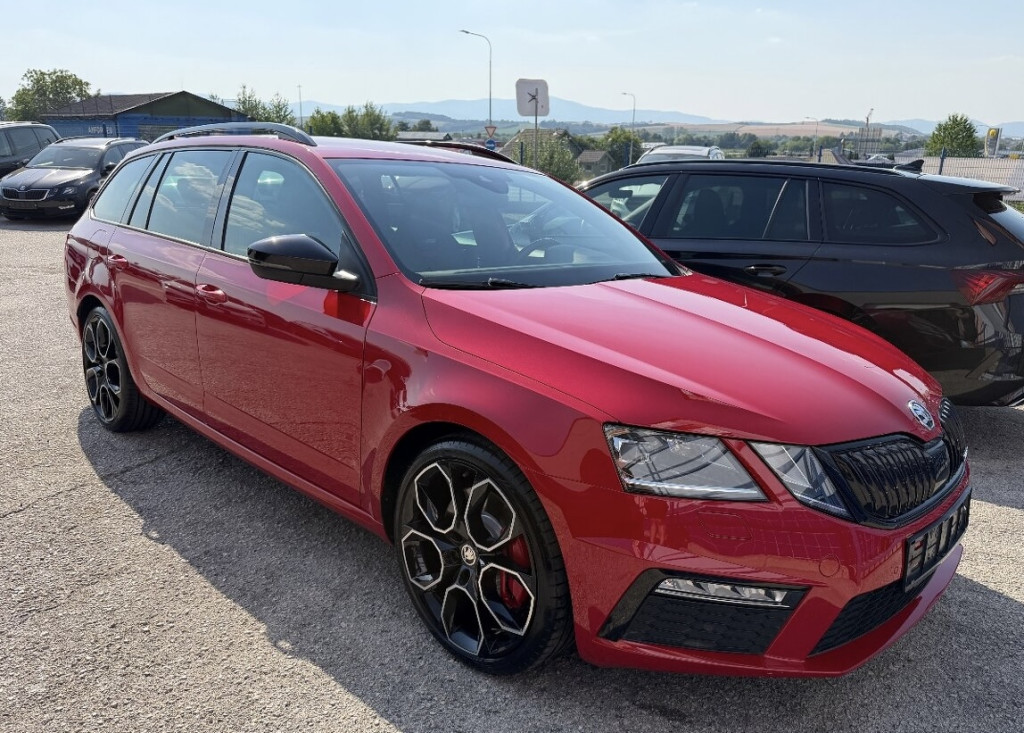 3 RS 2,0 TSI DSG 180kW Benzín Model 2019