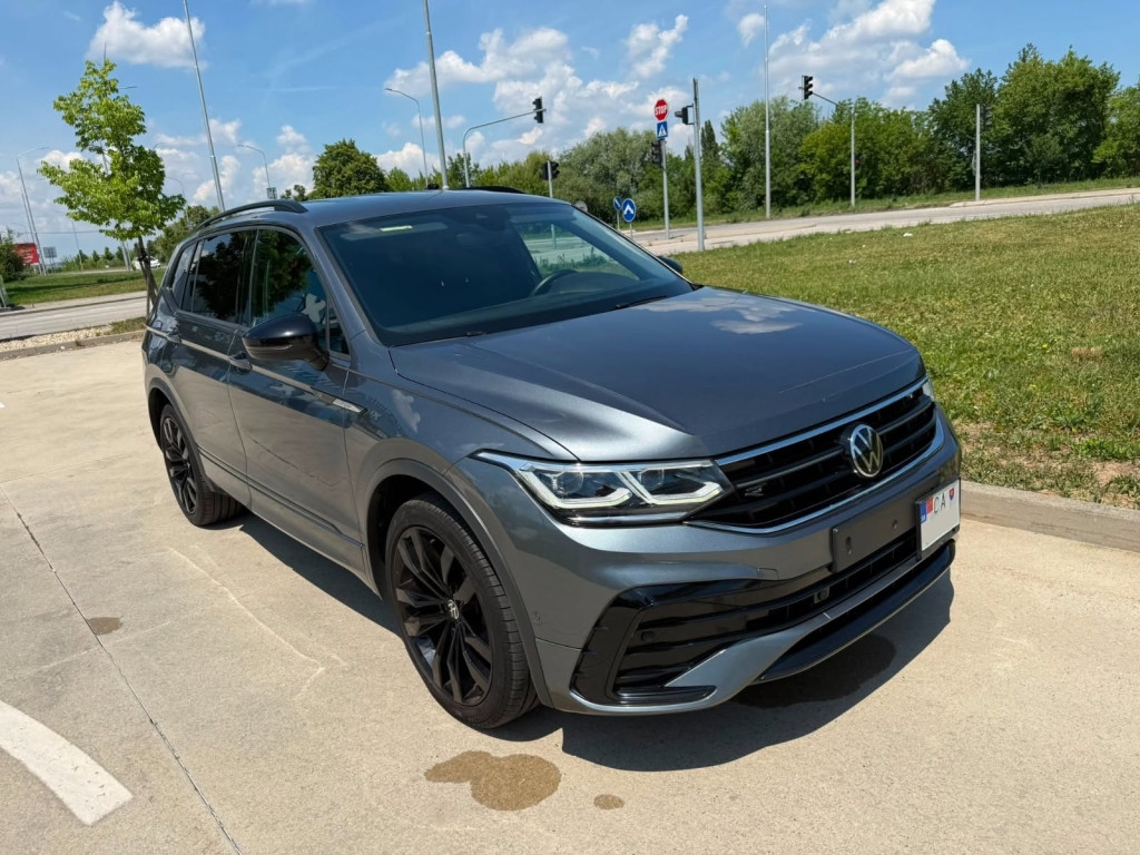 2023 R-LINE Webasto Harman
