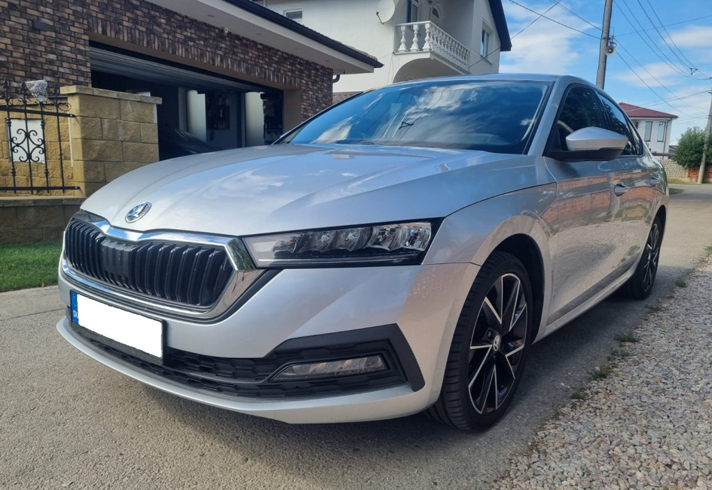 Sedan 2.0 TDI DSG, Virtual Co, Výhrev, Ťažné