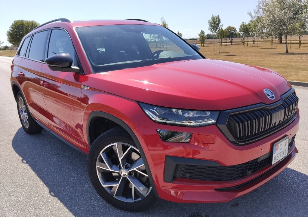 Sportline 2.0 TSI DSG 4x4, Virtal Co., Šíber, Cúv. kamera, Ťažné, DCC, ACC