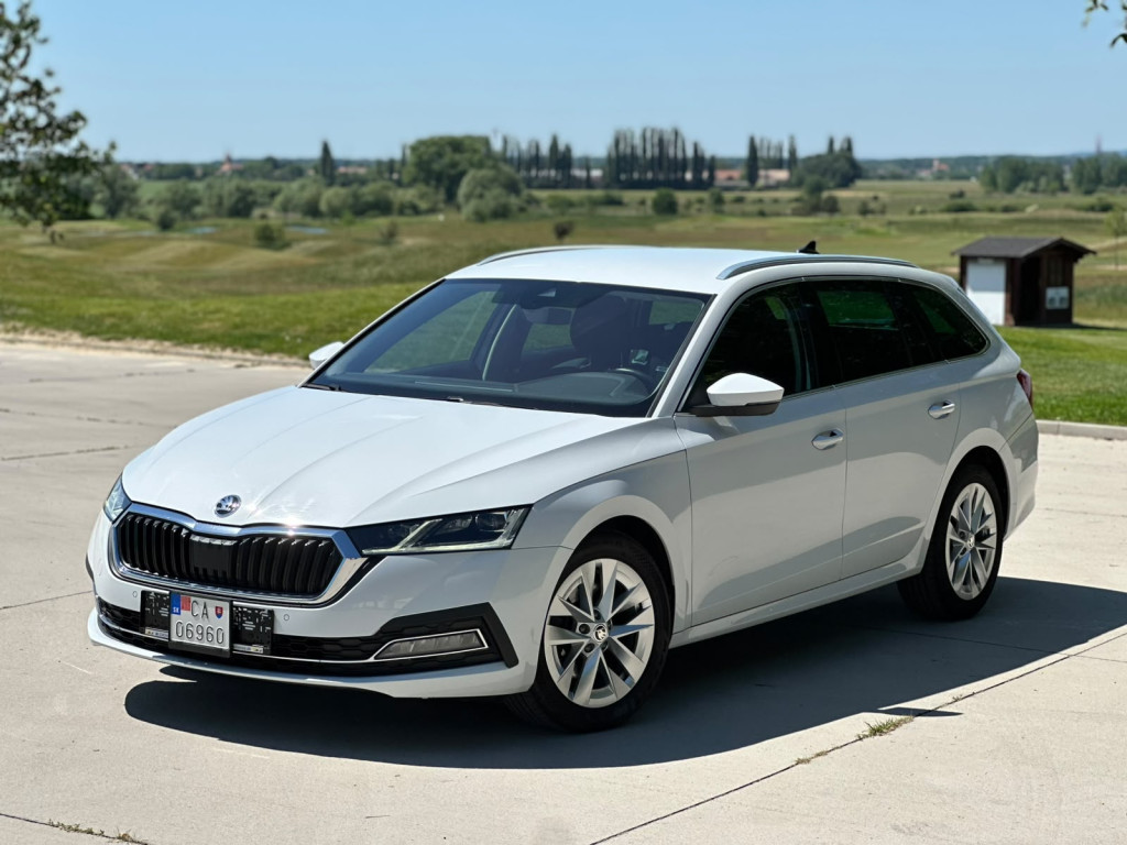 IV First Edition 2.0 TDI DSG, Virtual Co., Výhrev, LED Matrix, Ťažné, DCC, ACC, TOP STAV!
