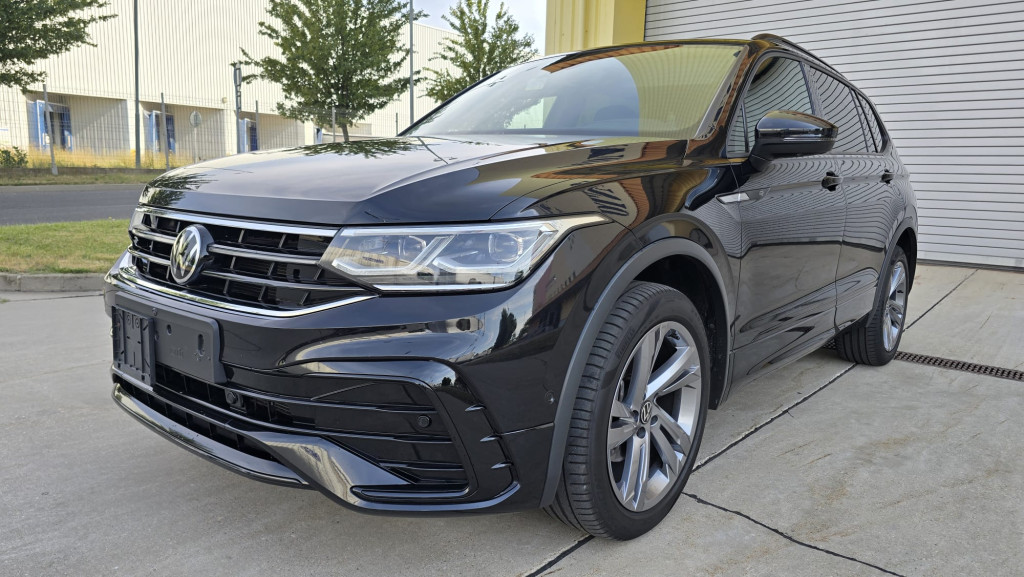  R-Line 2.0 TDI 4x4, DSG, 7 miestne, HUD, Virtual Co., LED Matrix, Ťažné, ACC, TOP STAV!