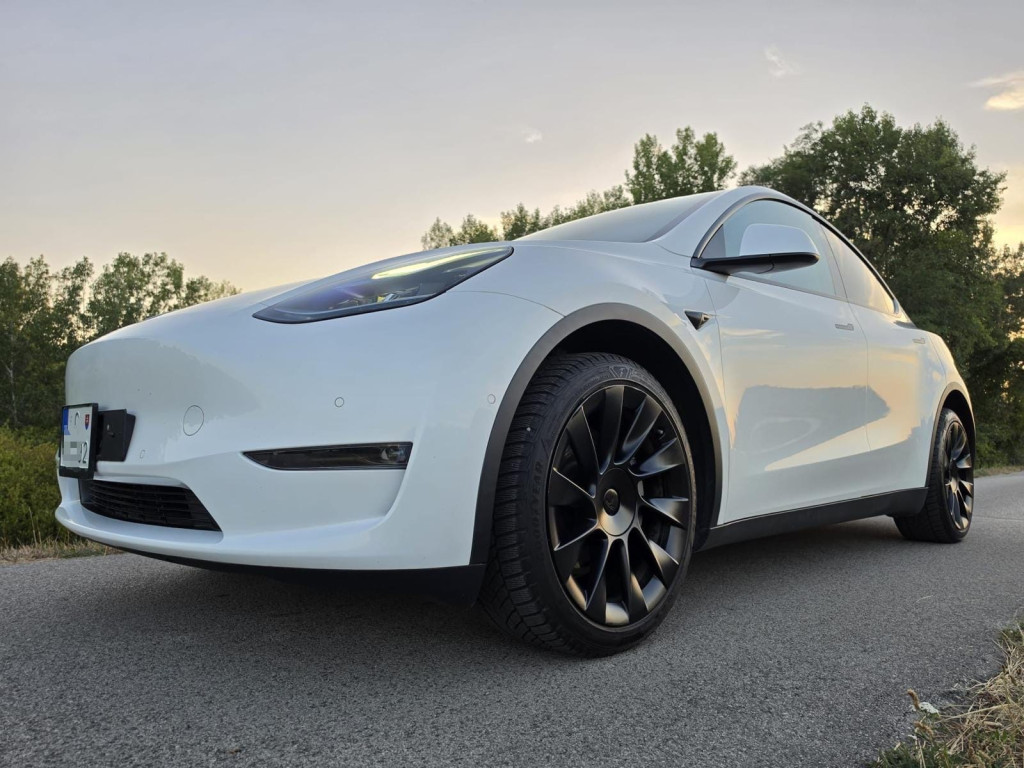 Facelift Dual Motor Long Range 93.000km 378kW 4x4 Fabrická záruka Tepelné čerpadlo