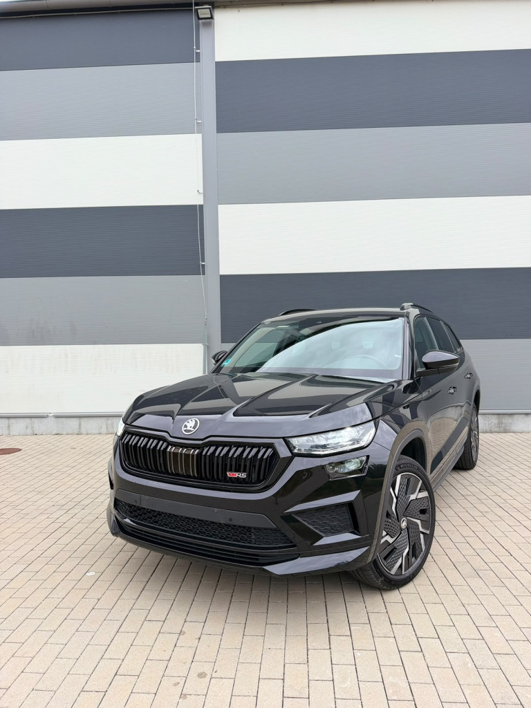 RS 2.0 TSI 4x4 245PS, R20, Virtual Co., Ťažné, TOP STAV!
