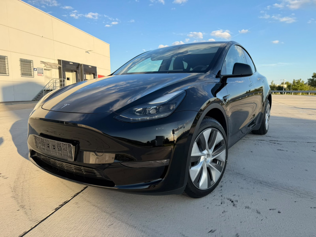 Long Range Dual Motor – 378 kW | 12/2022 | 45 000 km