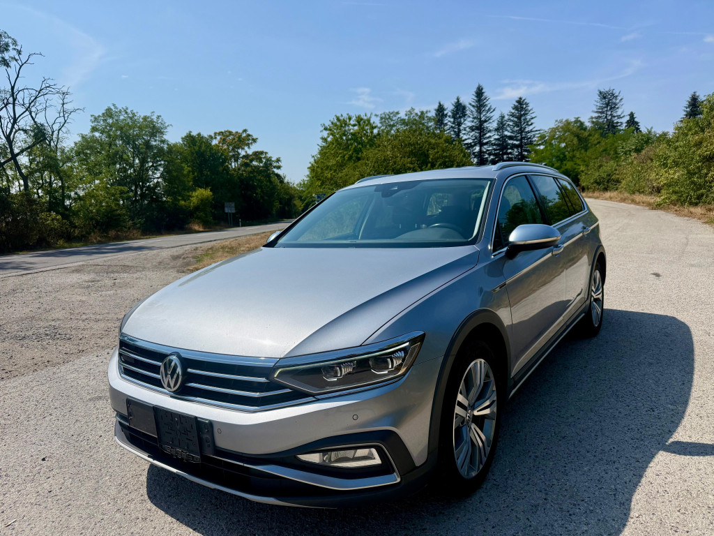  2.0 TDI 4x4, Panoráma, Webasto, Virtual Co., Ťažné, ACC