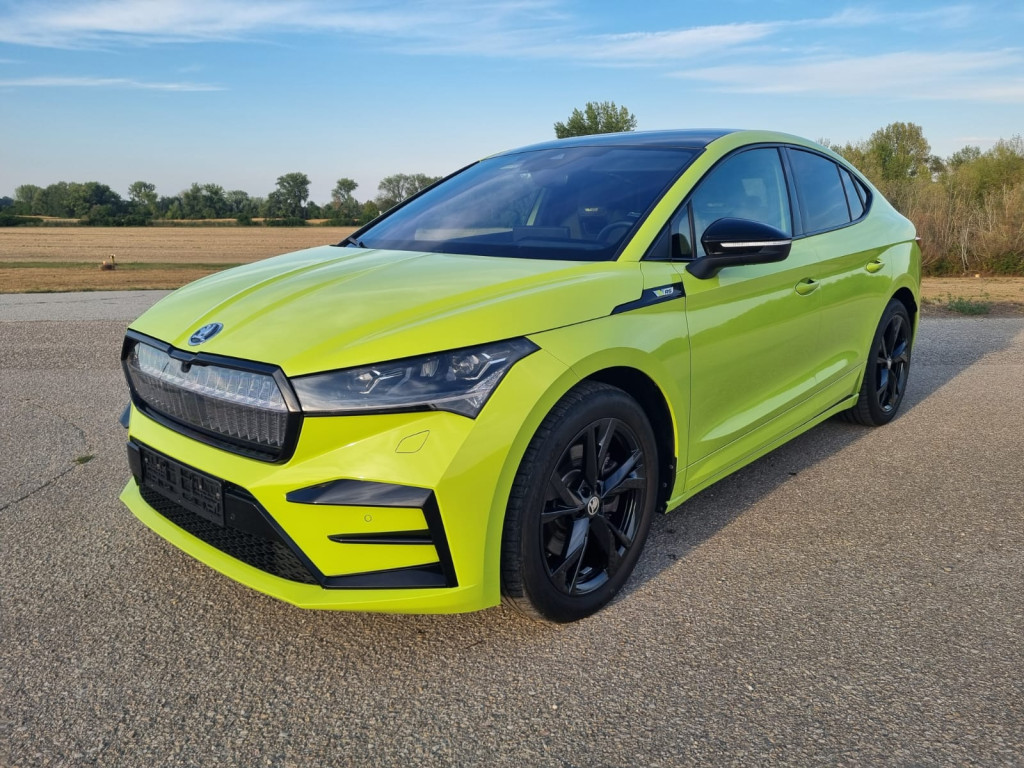 RS IV AWD (4x4) 82kW, Panoráma, HUD, R20, CANTON, LED Matrix, TOP STAV!