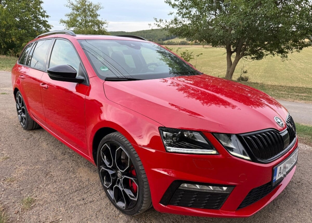 3 RS 2.0 TSI 180kW Full výbava Benzín 
