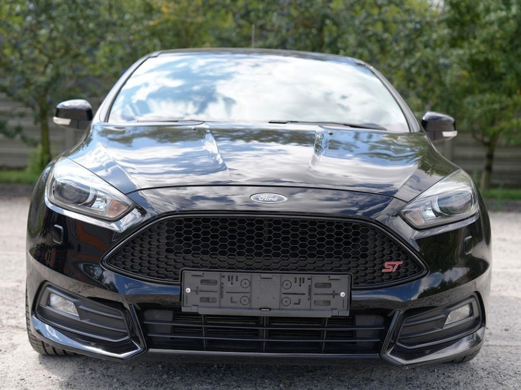 ST 2,0 TSI Recaro Bi-Xenóny M6 Benzín 184kW 