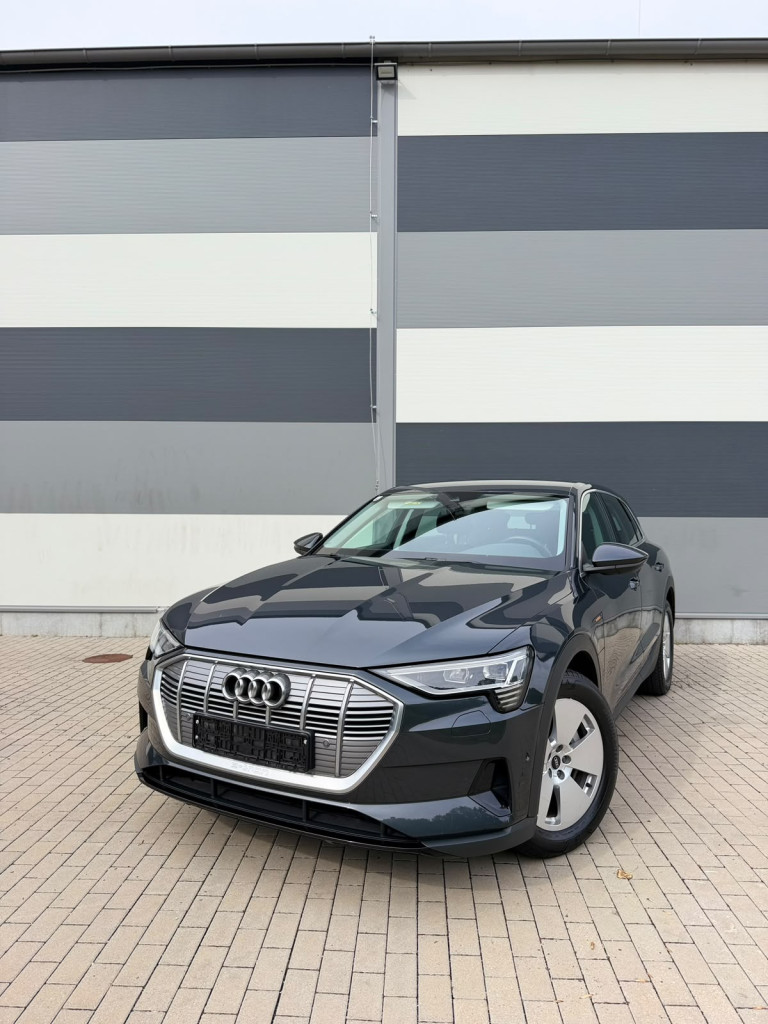 50 Quattro, 313PS, Drive Select, Virtual Co., LED Matrix, ACC, TOP STAV!