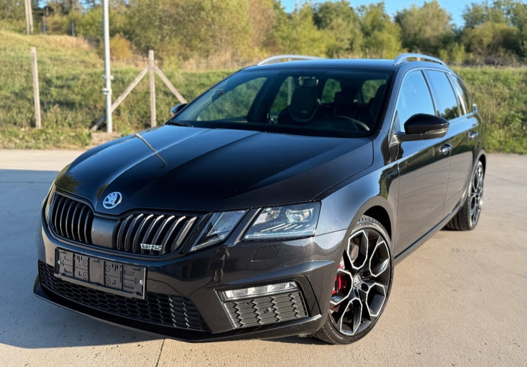 3 RS 2.0 TSI DSG 180kW Virtual Benzín Model 2020