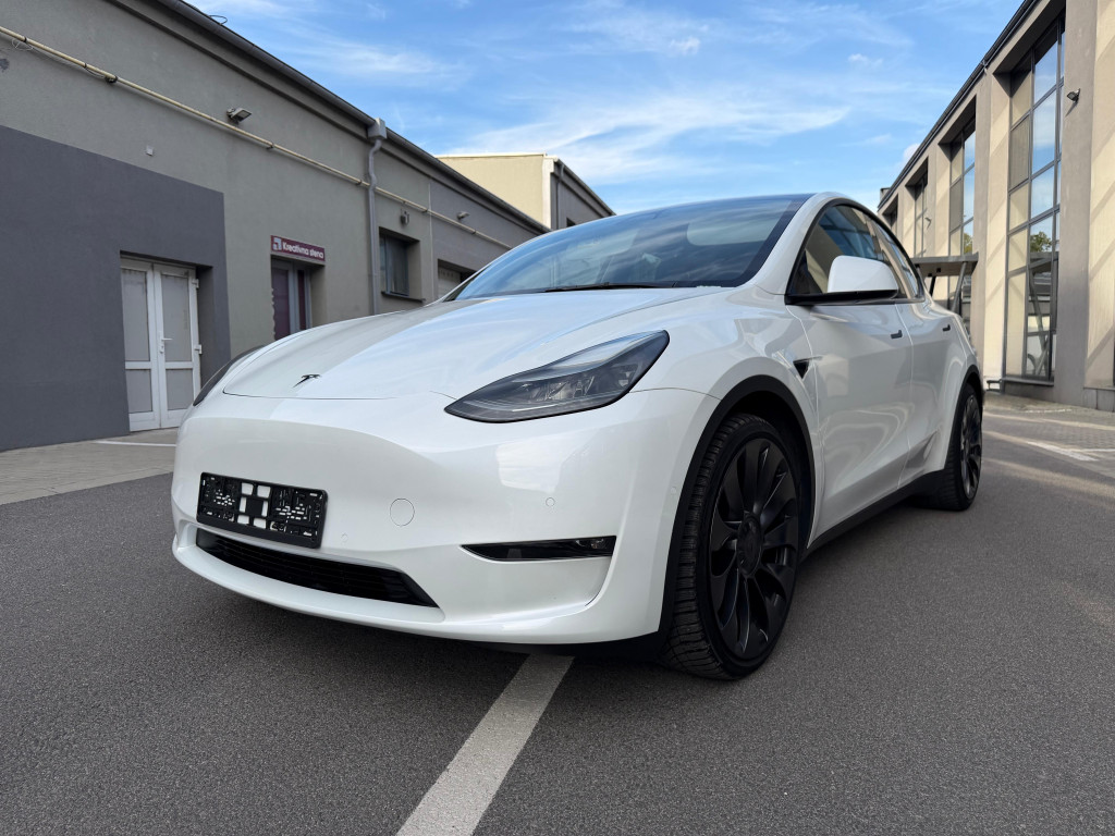 DUAL MOTOR  PERFORMANCE  393kW