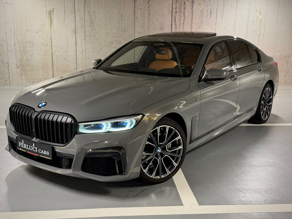 730d xDrive M-Paket, Live Cockpit, HUD, Carbon Core, Soft Close, Laser Lights, TOP STAV!