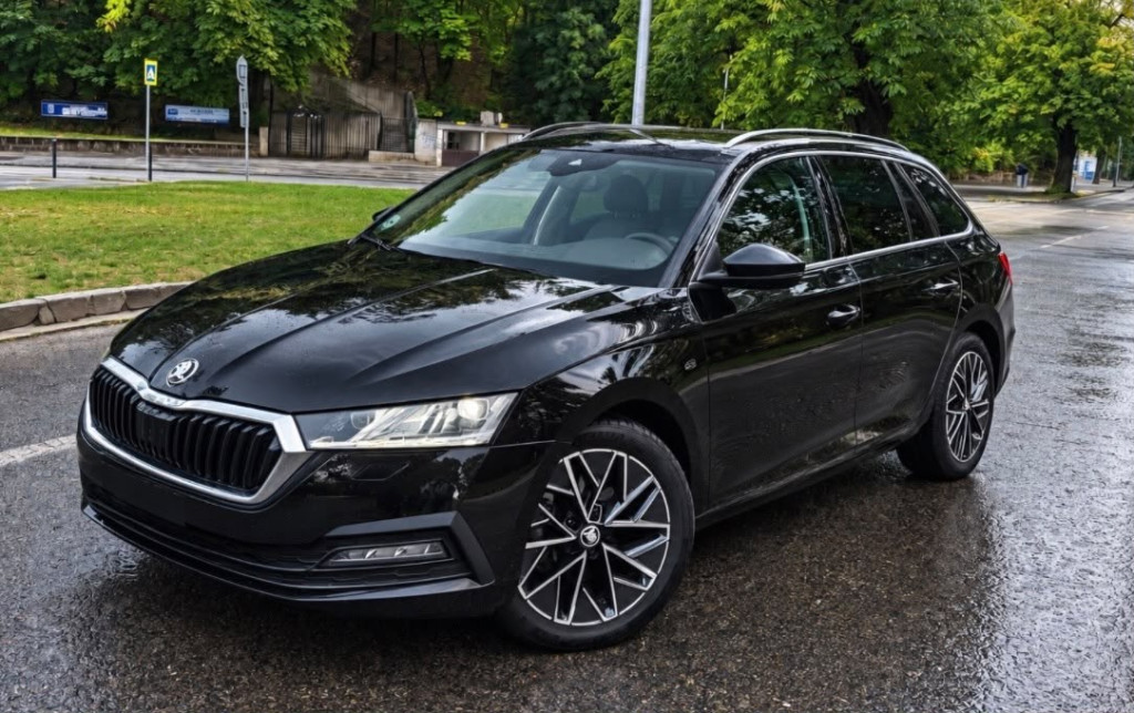 2,0 TDI Clever DSG Virtual Ťažné Matrix 