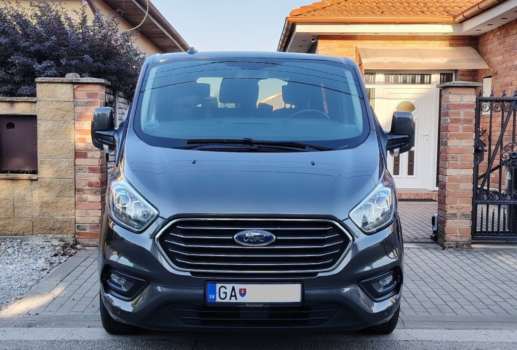 Custom PHEV 9miest