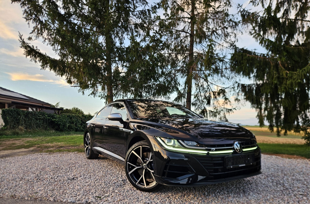R 2.0 TSI 4Motion 235kW, Panoráma, Harman/Kardon, Virtual Co., ACC, TOP STAV!