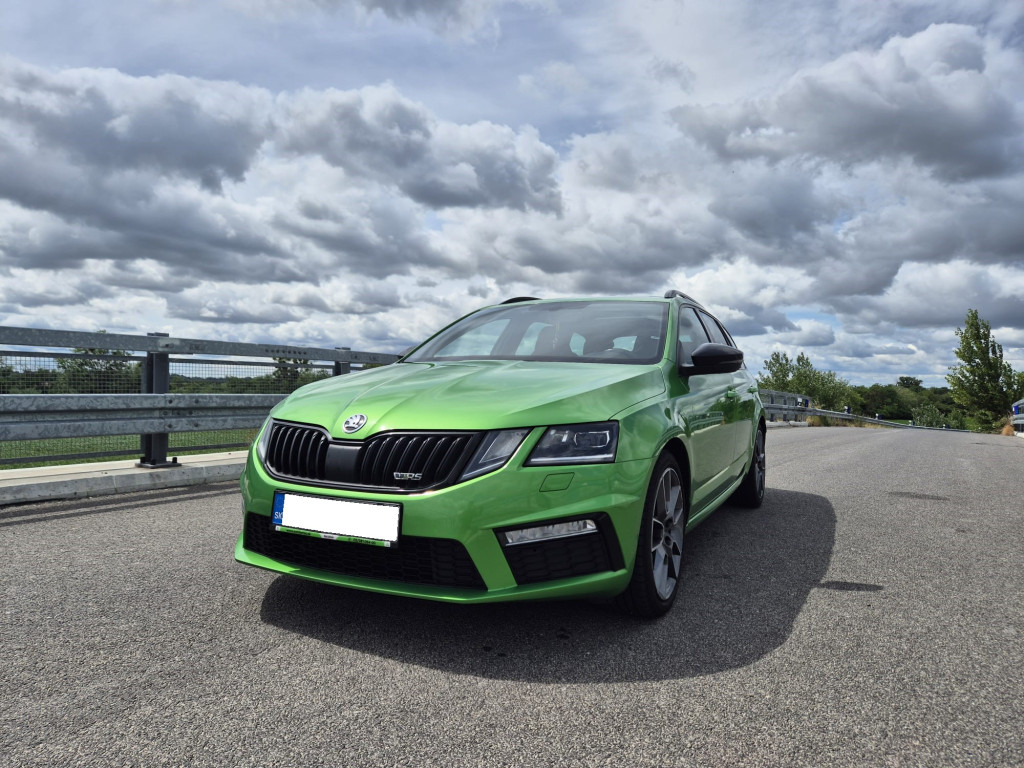 RS 2.0 TDI DSG 4x4, Panoráma, Sezónne prezutie, Full LED, STK a EK do 2028