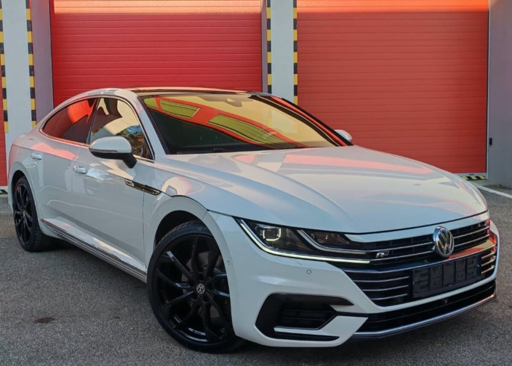 2,0 TSI 206kW DSG 4motion R-line Webasto Panoráma 360kamera Virtual 